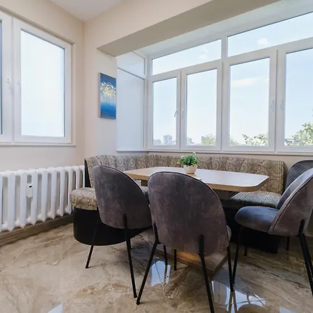 Apartment Spacious 1-bedroom