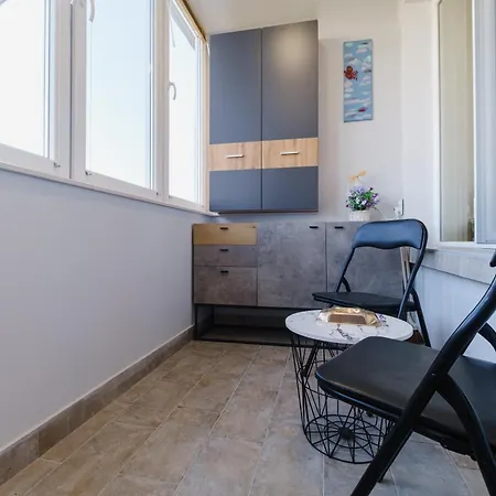 Apartment Spacious 1-bedroom *